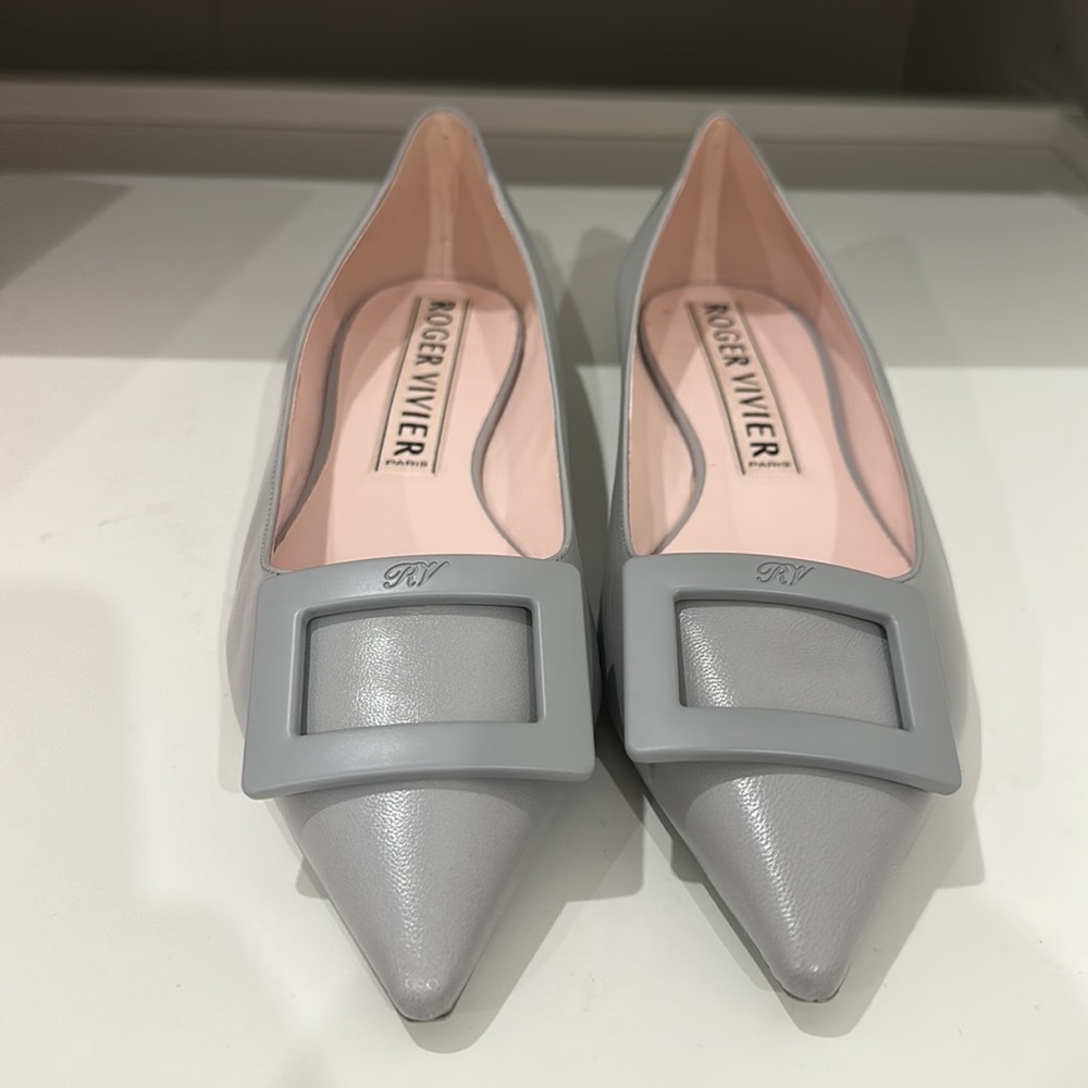 ROGER VIVIER GOMMETTINE FLATS WOMEN’S SZ 41